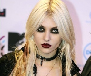 Taylor Momsen1